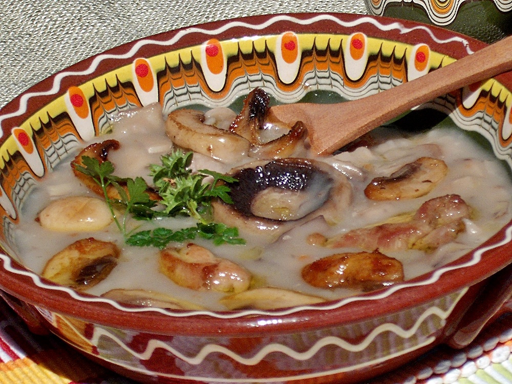 Papricas cu ciuperci