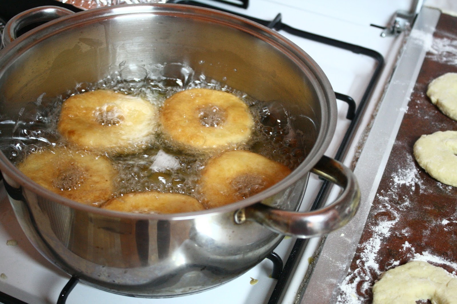 Reţetă de preparare a papanaşilor