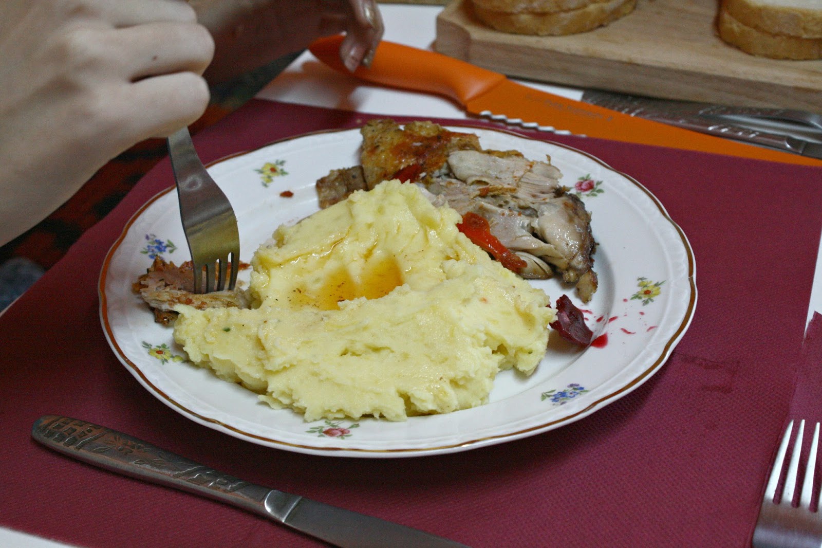 Pui cu ardei si piure de cartofi