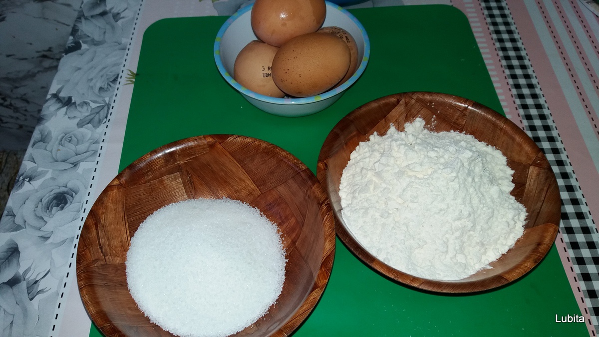 Tort de mere cu crema de zahar ars