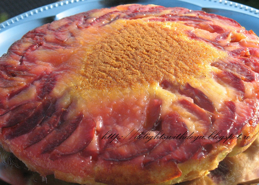 Prajitura cu prune caramelizate si visine