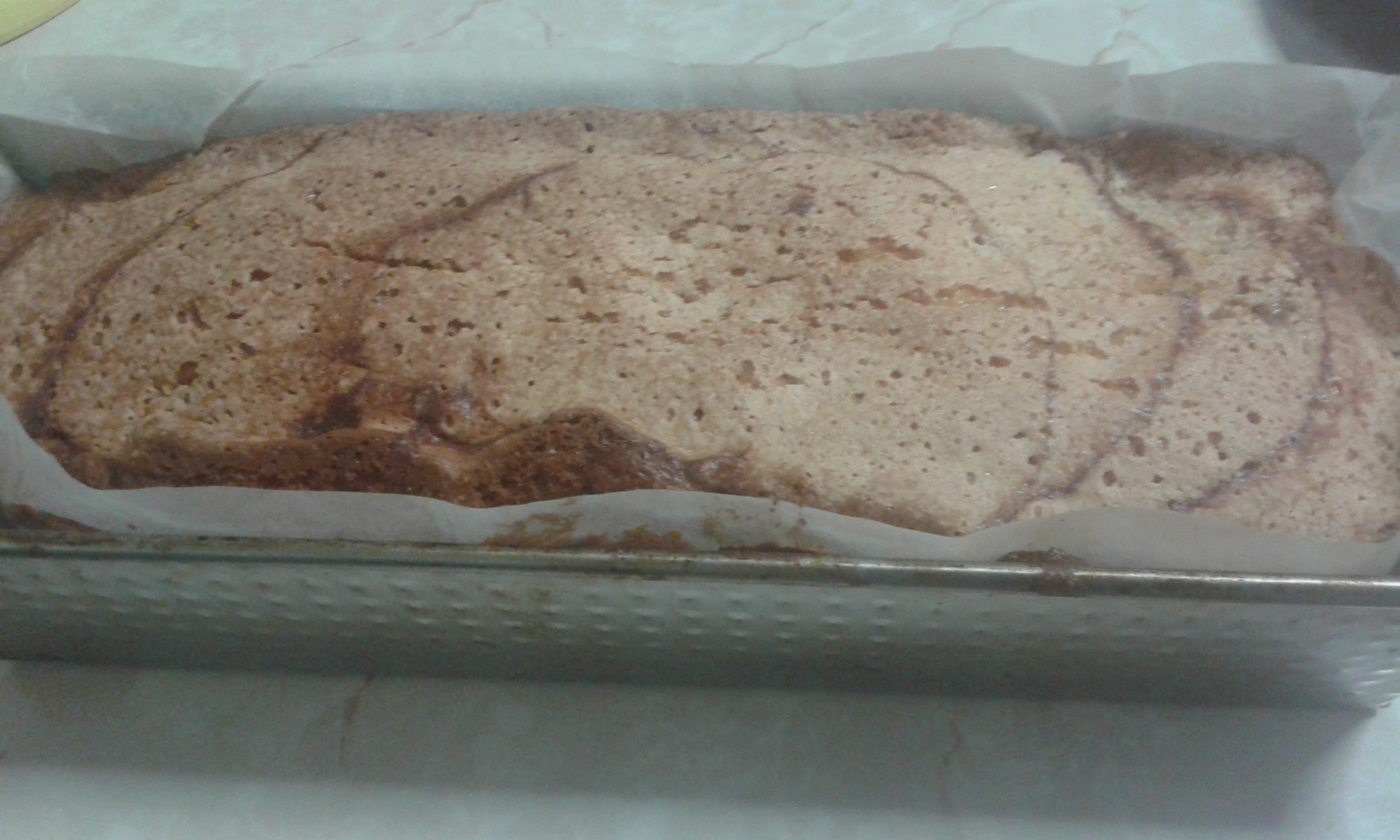 Briose pufoase cu nuca,ciocolata si frisca si chec pufos