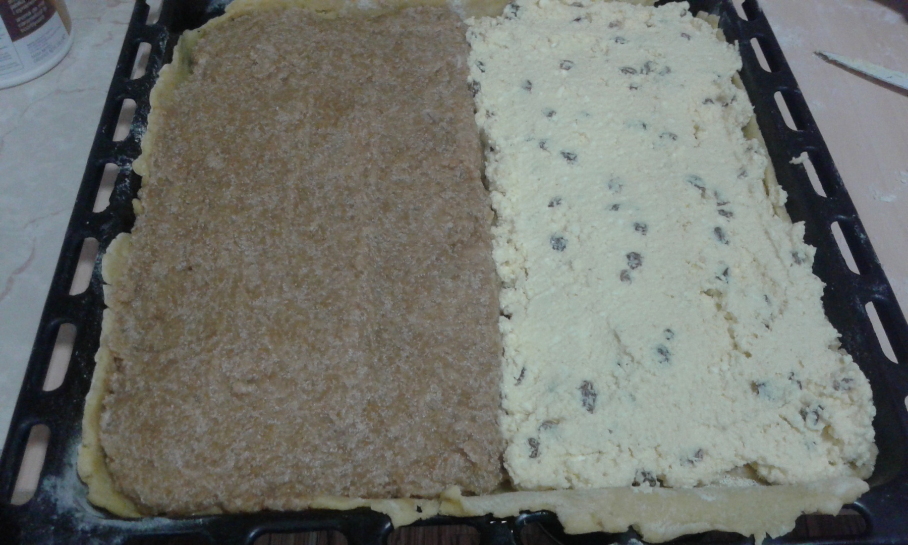 Prajitura cu doua umpluturi(mere si branza)