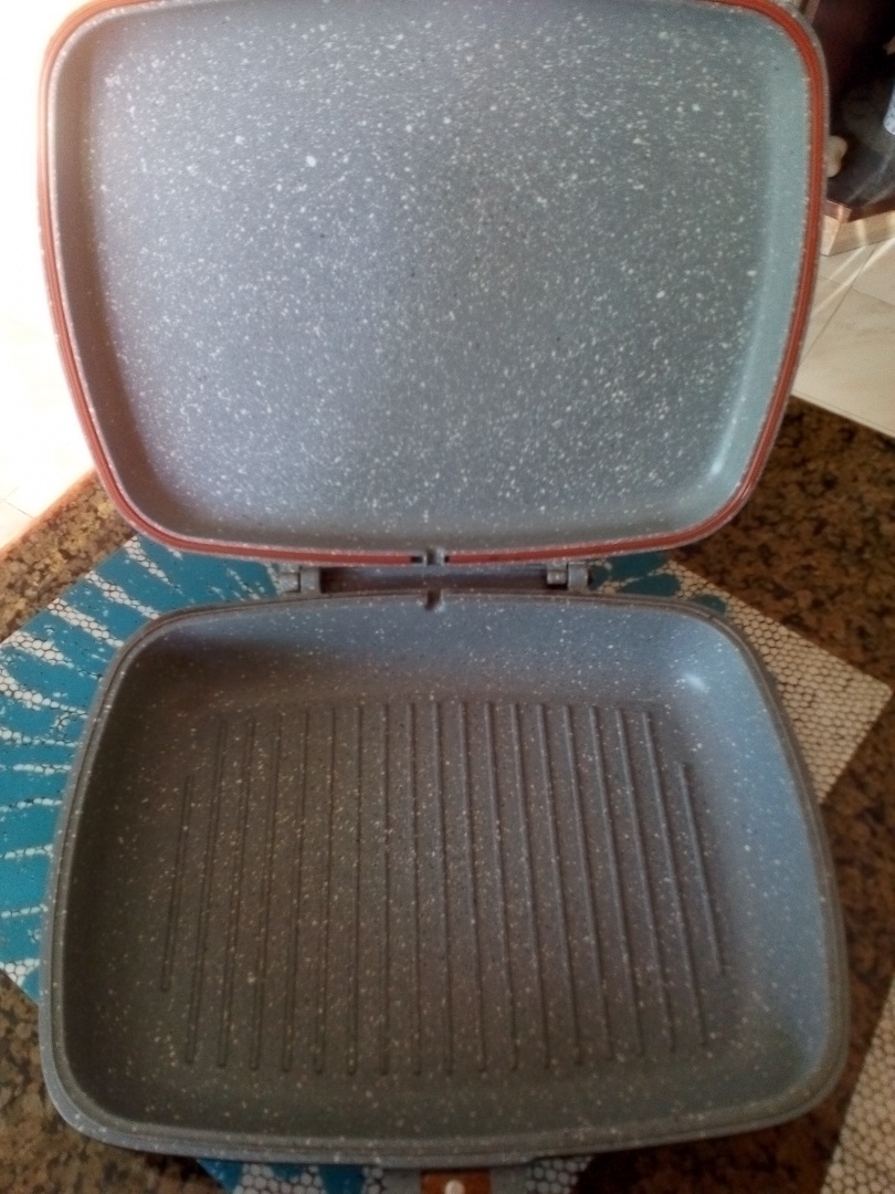 Piept de pui cu legume la gratar (in tava grill pe aragaz)