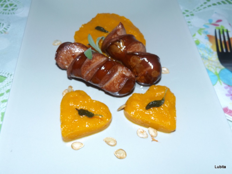 Carnati cu piure de dovleac