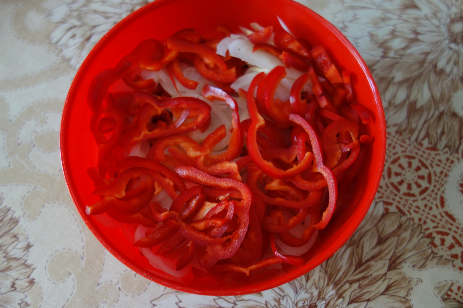 Tocanita de ardei cu piept de pui