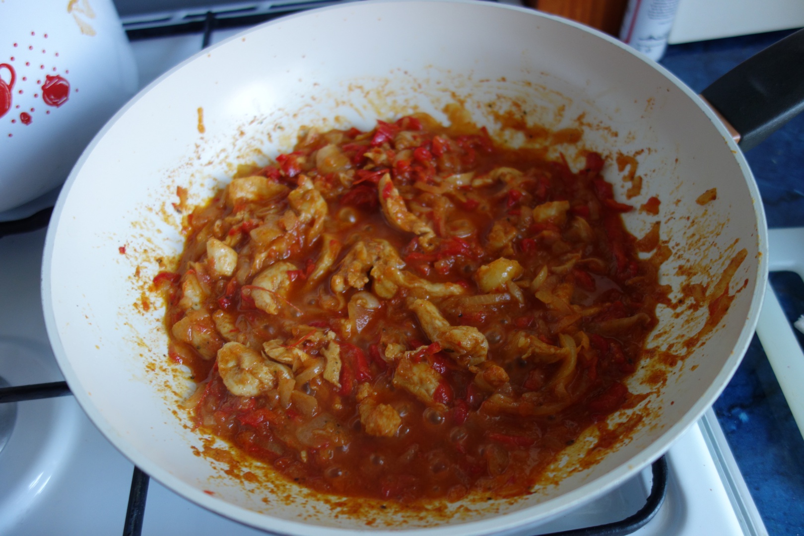 Tocanita de ardei cu piept de pui