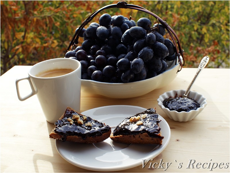 Magiun de struguri cu nuca