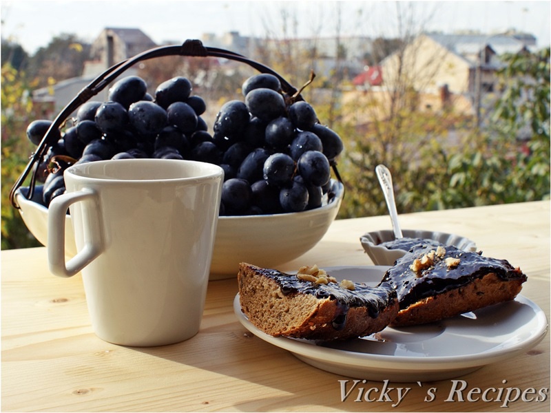 Magiun de struguri cu nuca