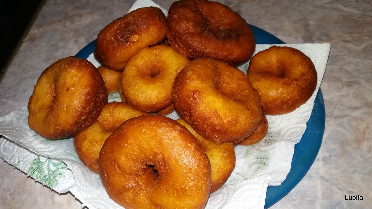 Reţetă de preparare a papanaşilor moldoveneşti