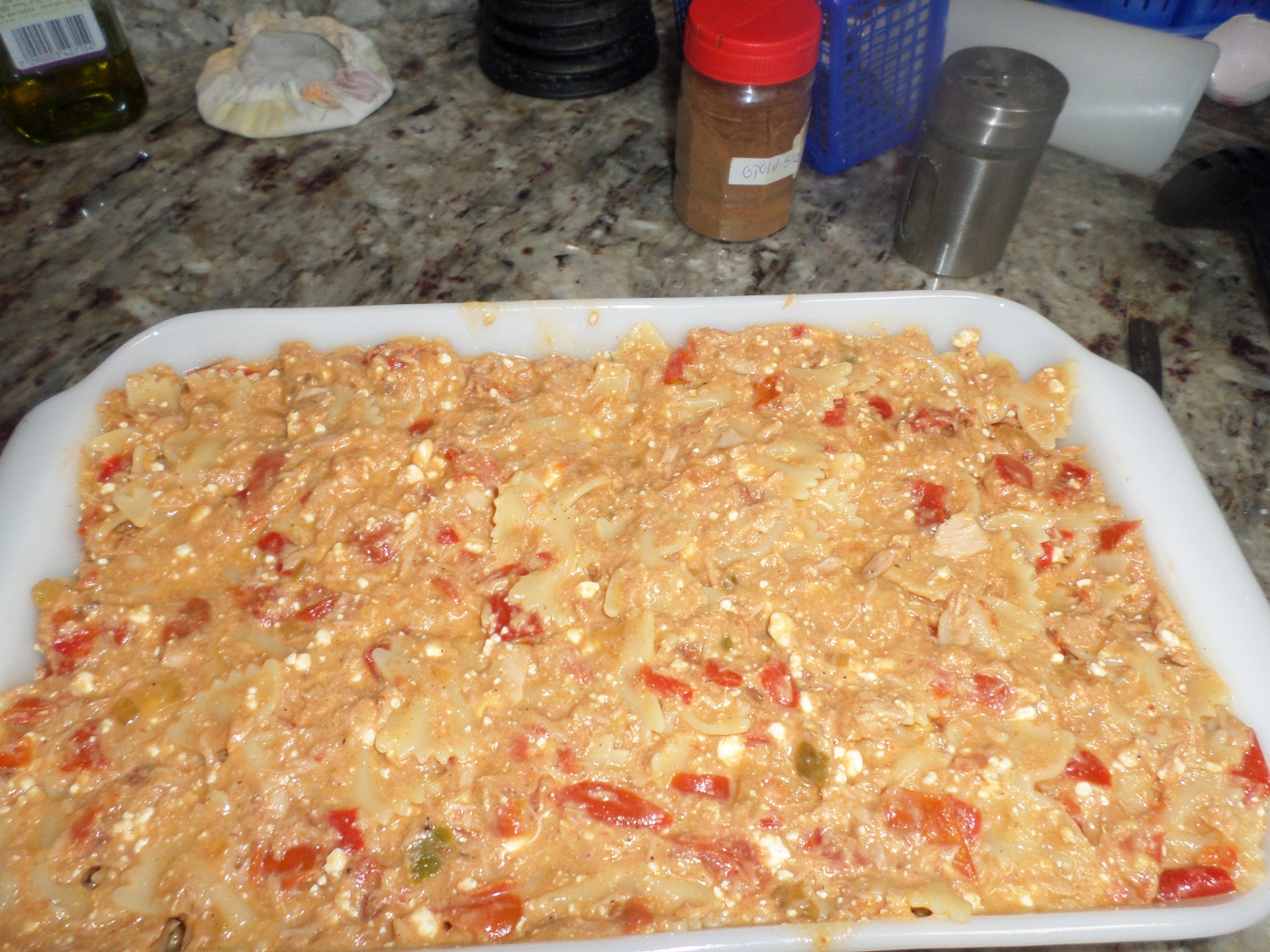 Budinca de paste cu ton salata si branza