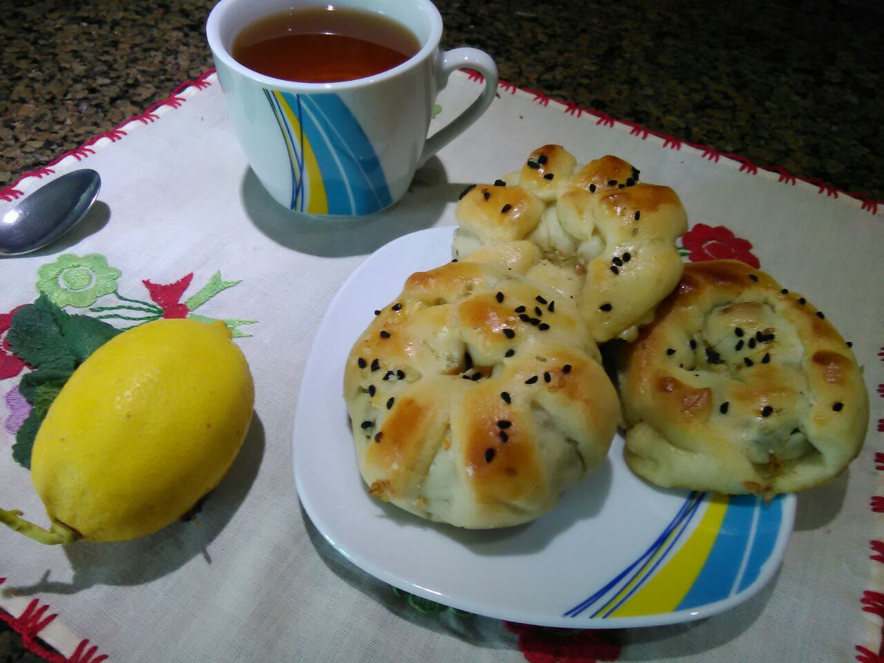 Rozete cu branza si oregano