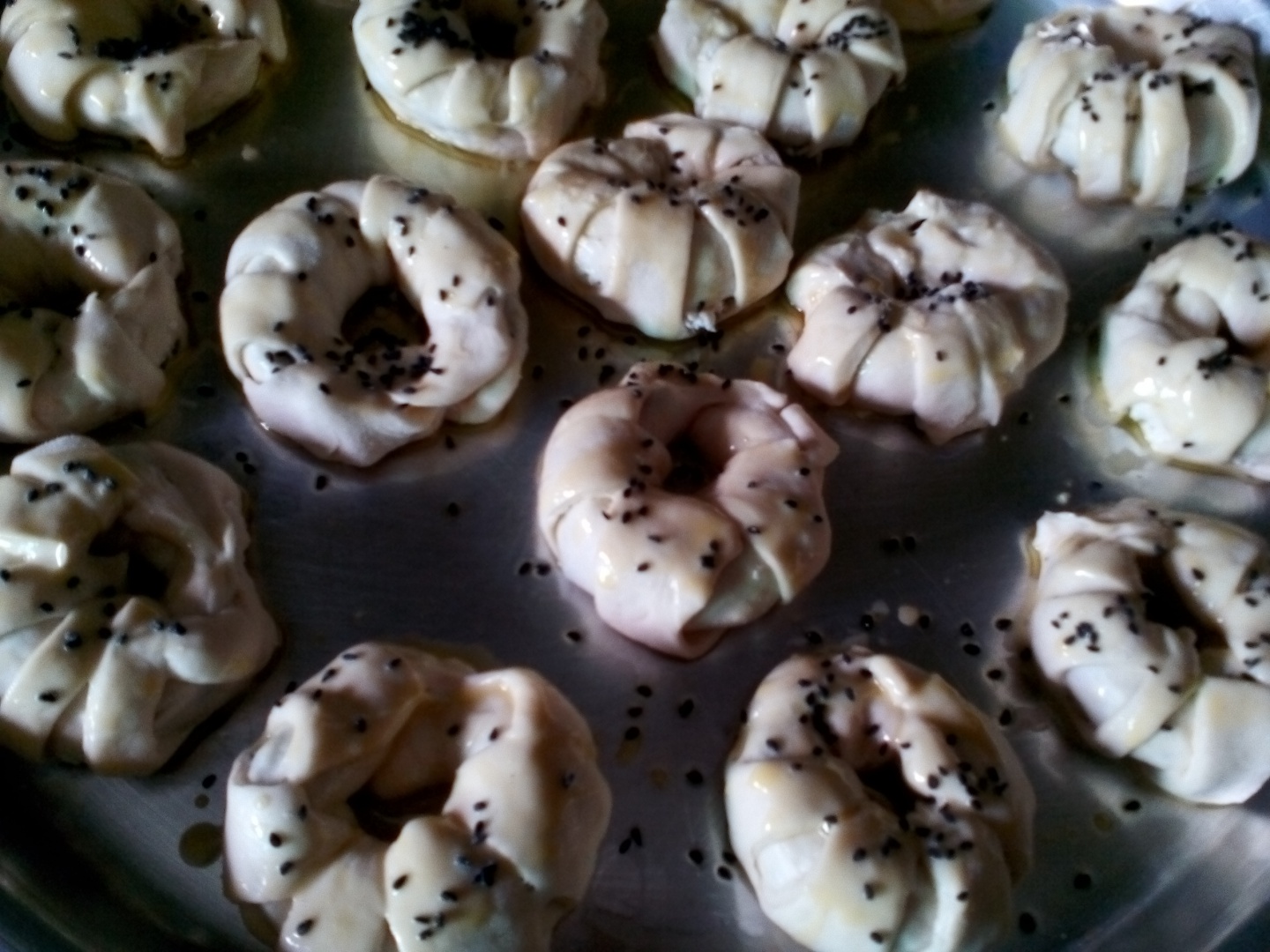 Rozete cu branza si oregano