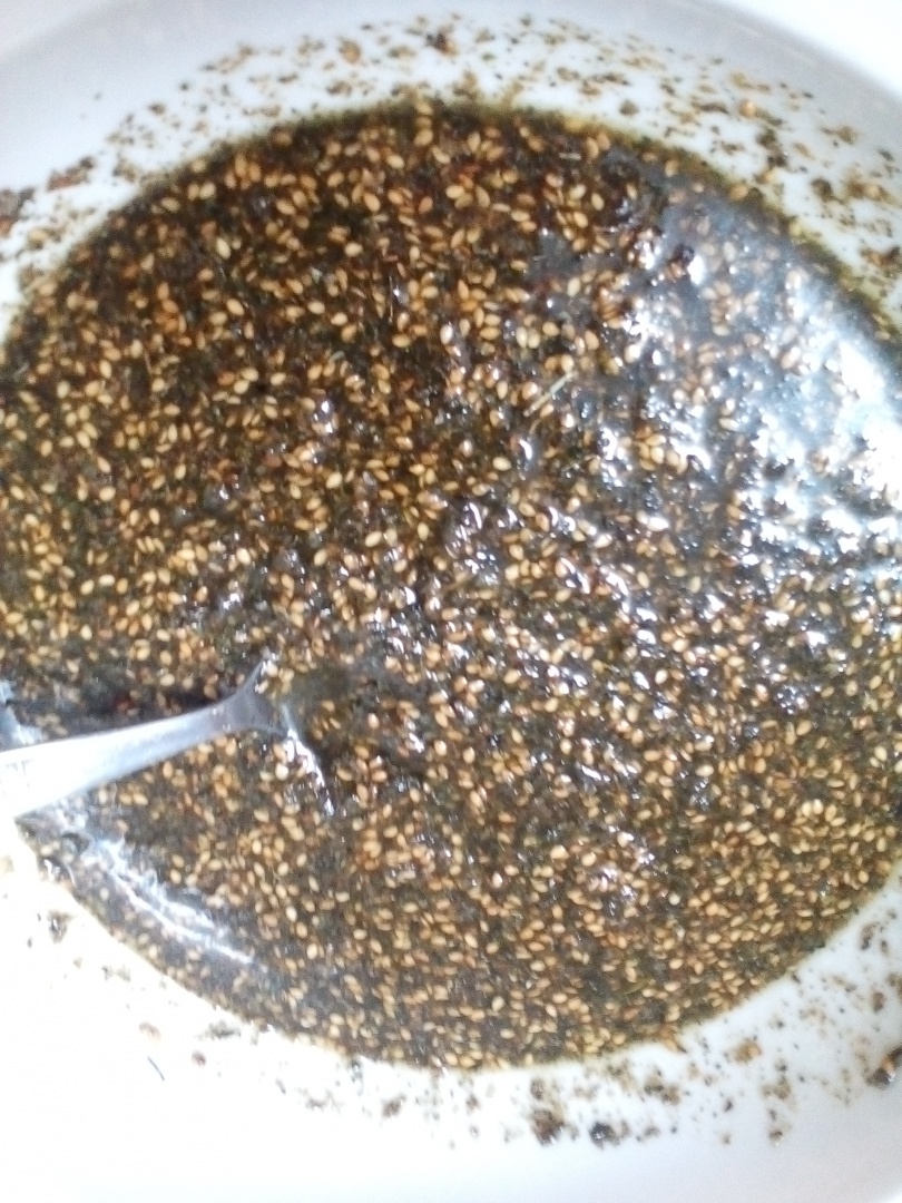 Mic dejun traditional - Manakish - zaatar