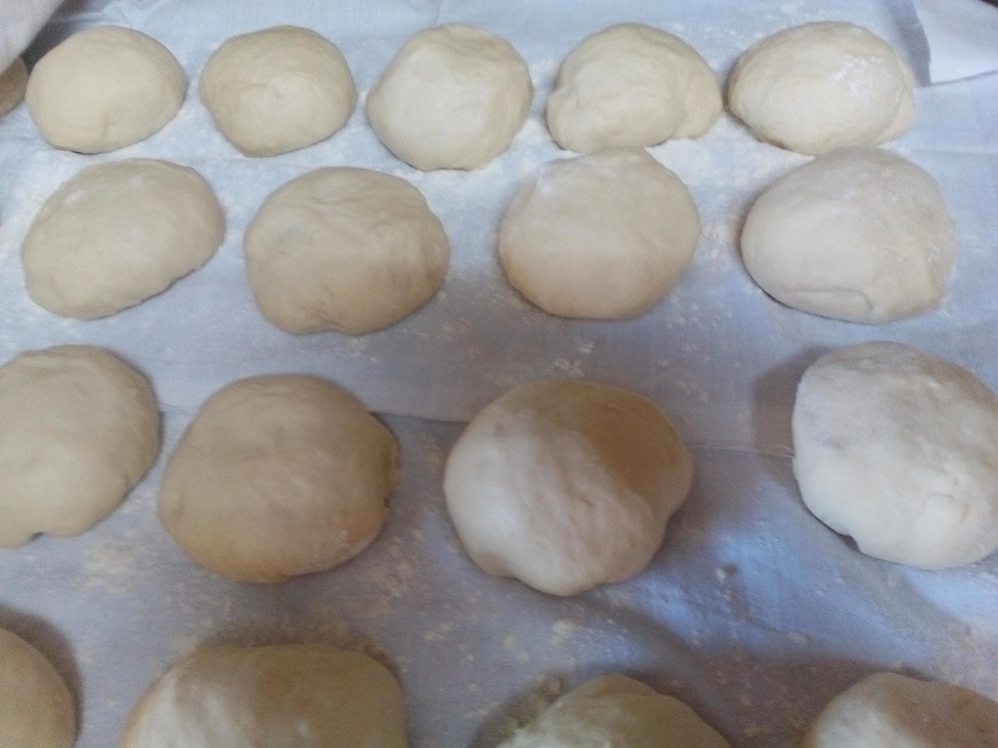 Mic dejun traditional - Manakish - zaatar