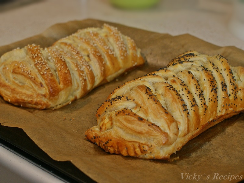 Placinte impletite cu mozzarella