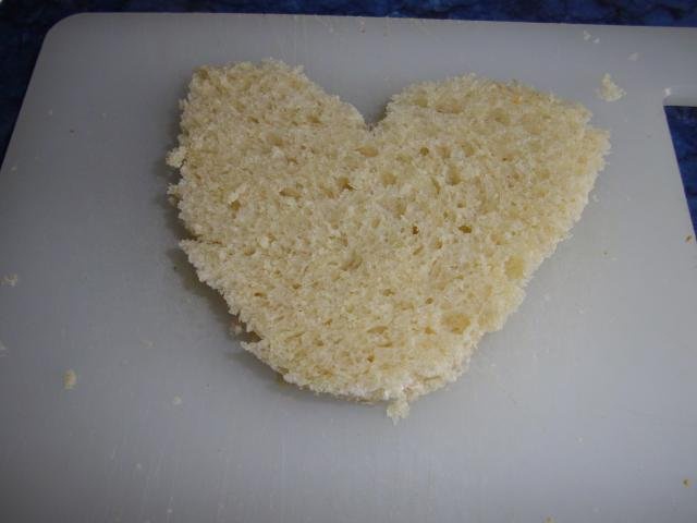 Sandvis cu ou si branza