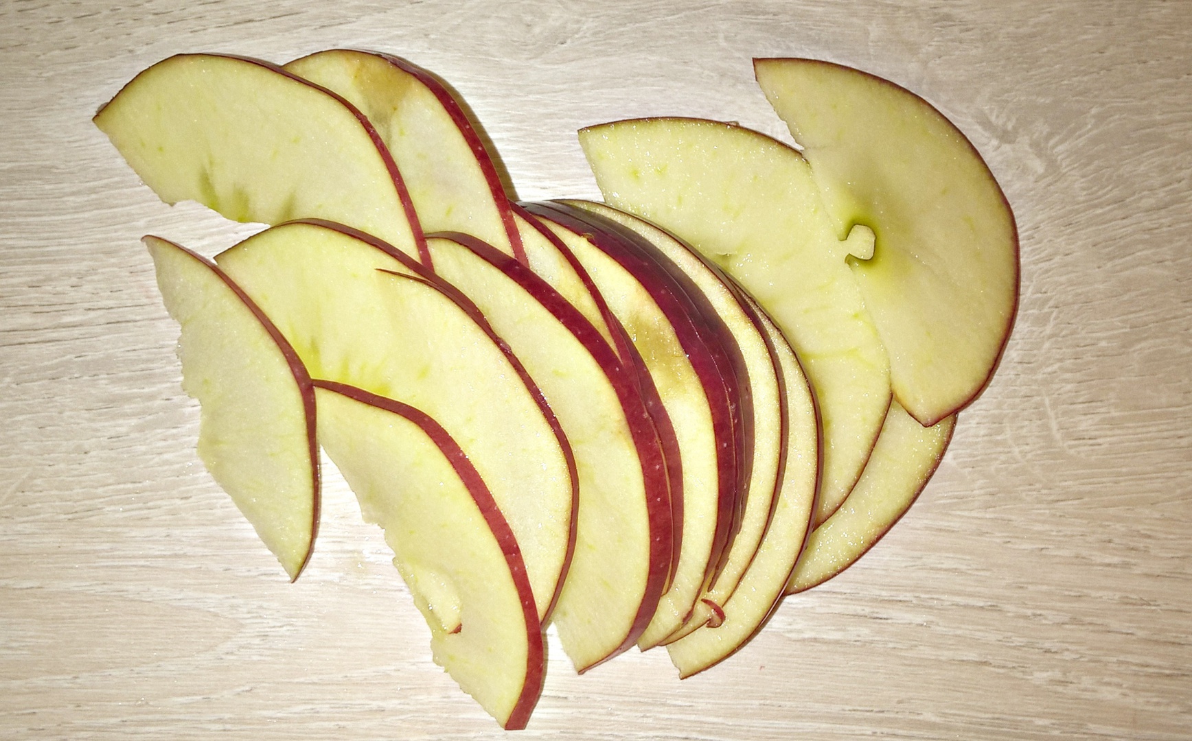 Trandafiri din foietaj pentru micul dejun