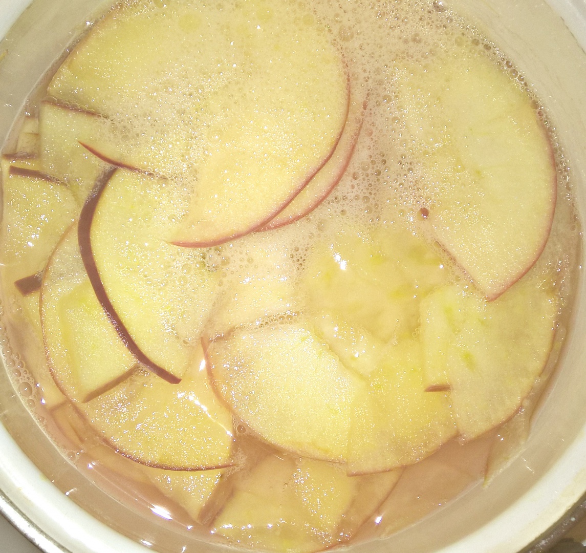 Trandafiri din foietaj pentru micul dejun