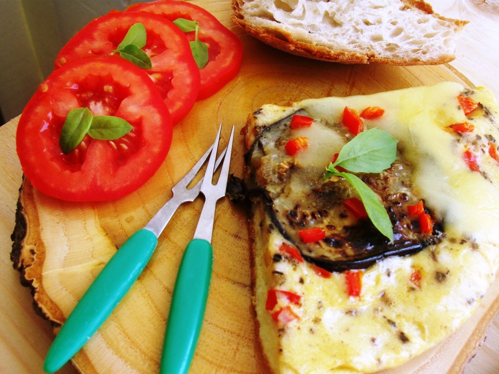 Omleta cu vinete coapte