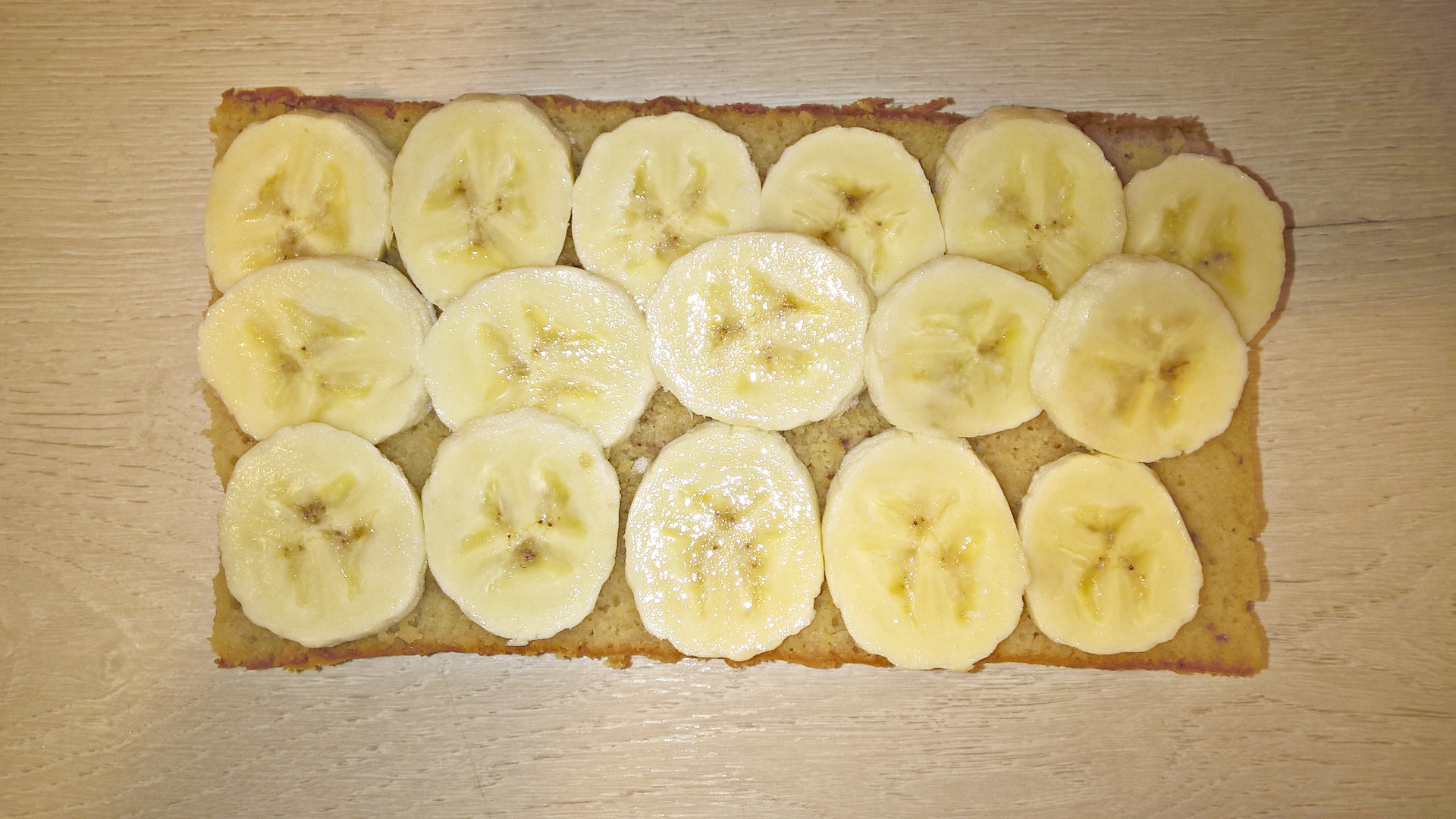 Tort simplu cu banane