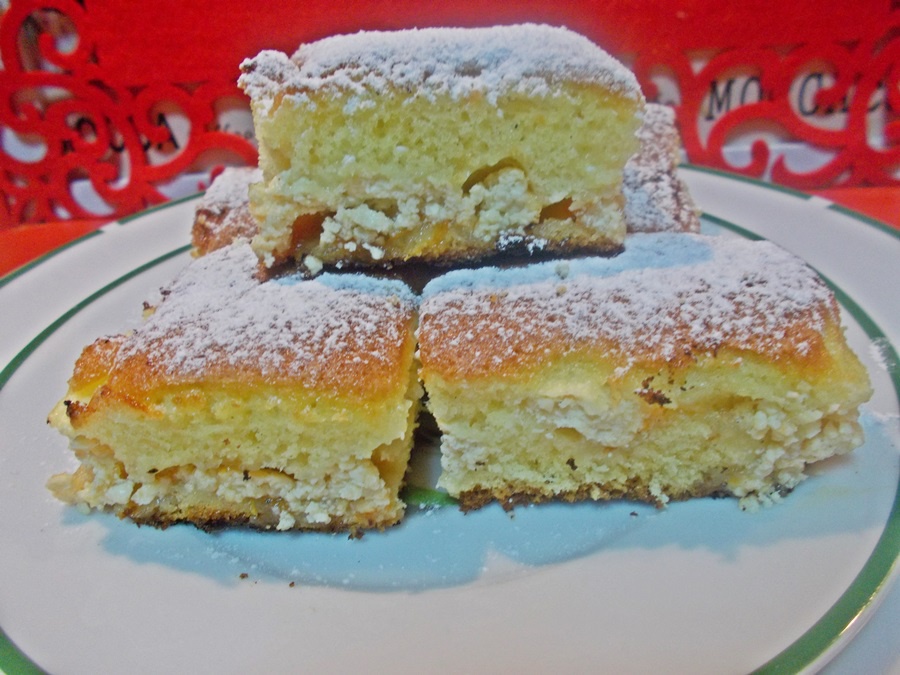 Prajitura cu branza de vaci si gem, un deliciu usor de facut