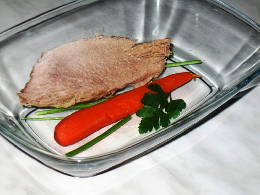 Racitura (piftie) de porc