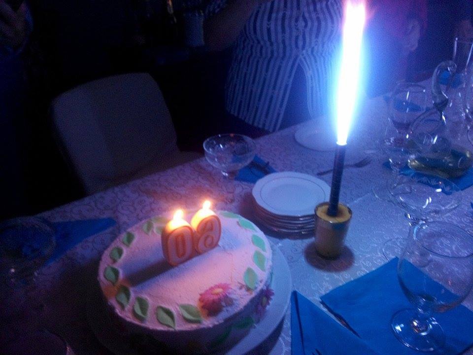 Tort aniversar cu ciocolata si vanilie