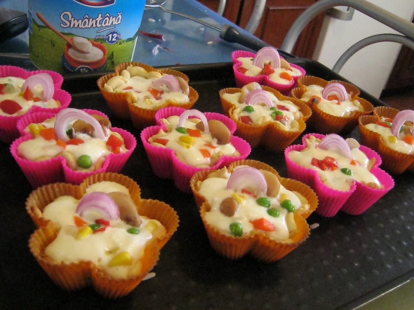 Cosulete cu legume si ceapa rosie