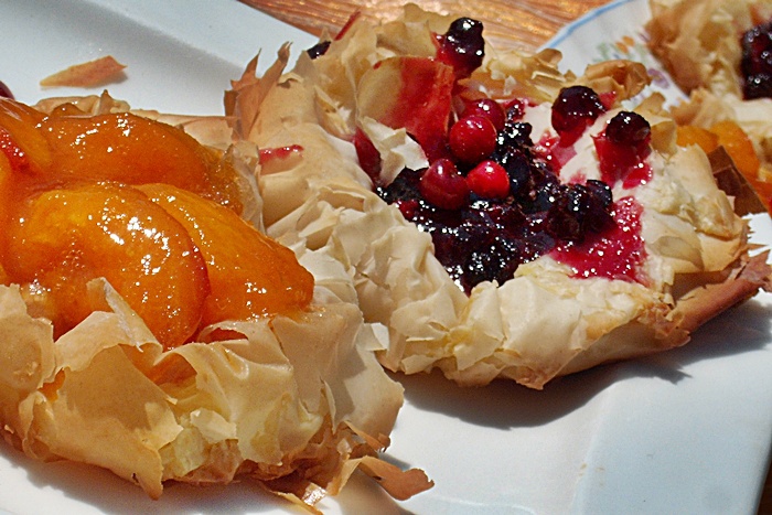 Cuiburi cu cirese amare si caise parfumate