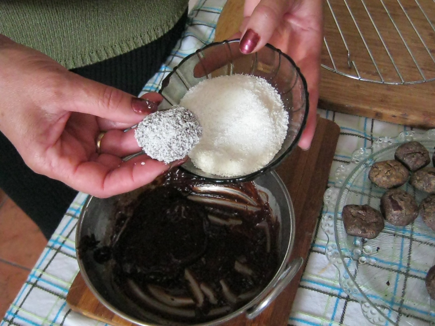 Fursecuri cu ciocolata si nuca de cocos deshidratata