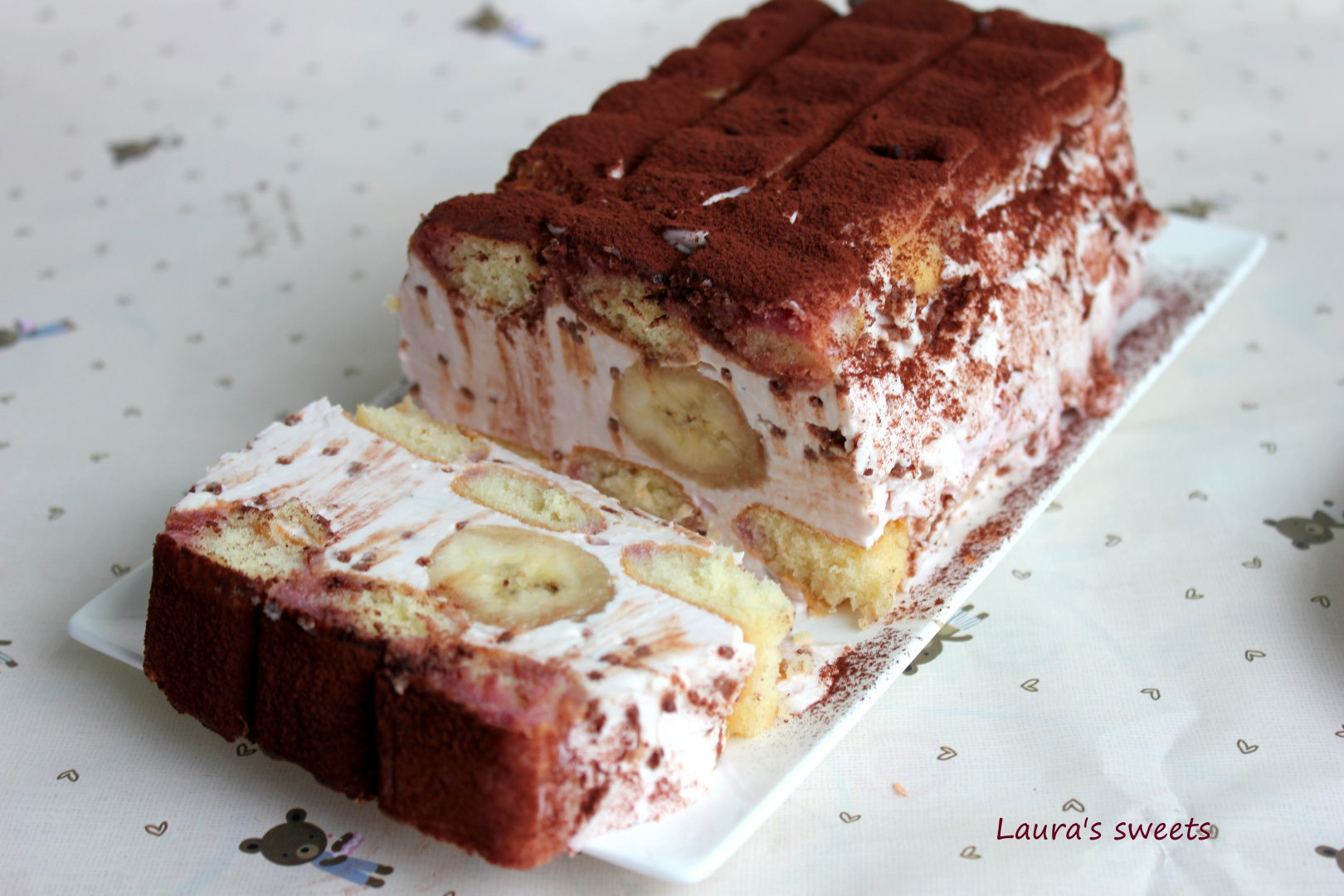 Prajitura rapida cu iaurt si banane