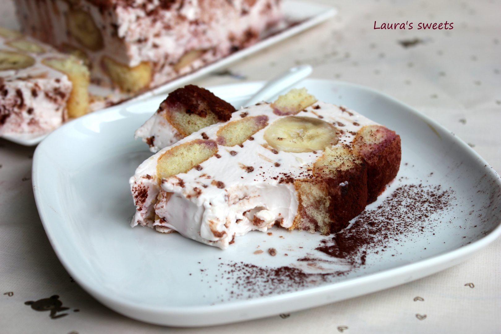 Prajitura rapida cu iaurt si banane