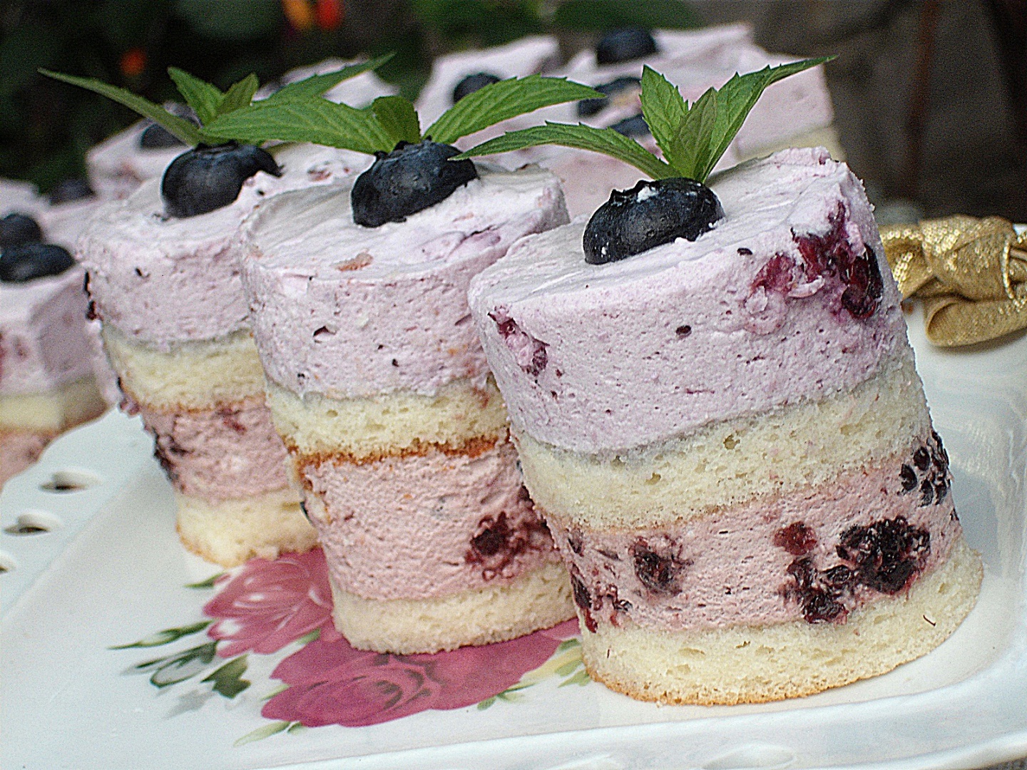 Prajitura cu mure si afine