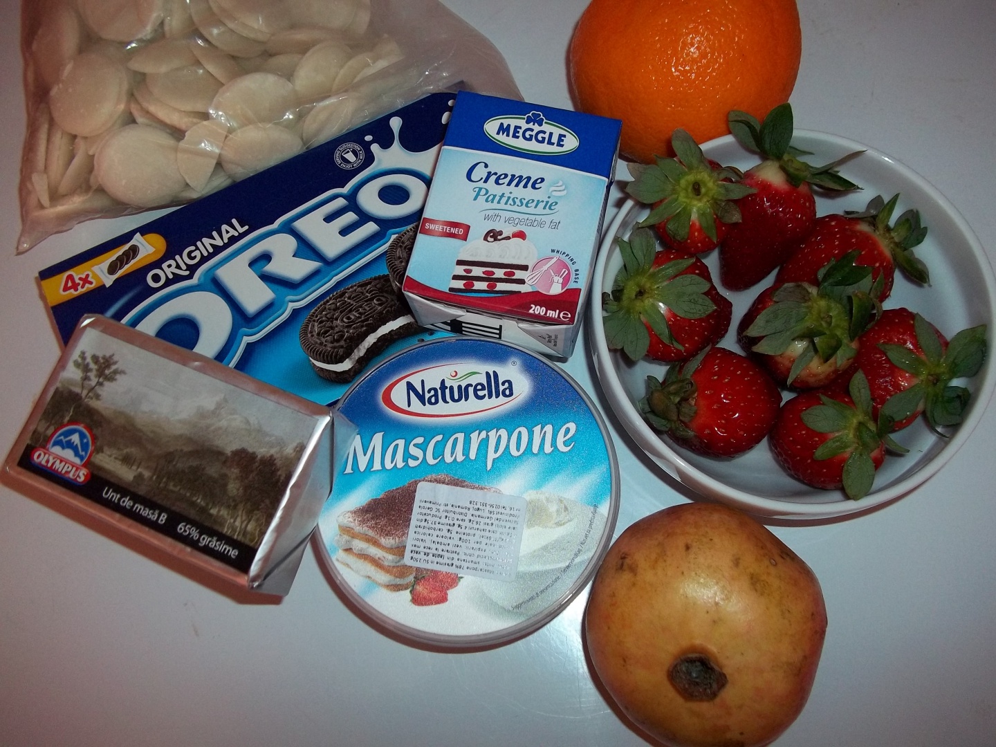 Cheesecake cu mascarpone si jeleu de portocale