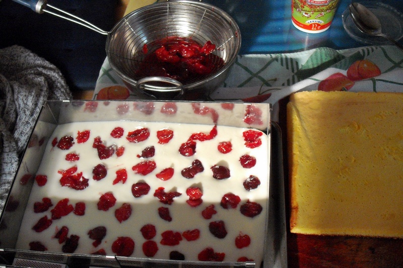 Prajitura ,,gelee-cherry"