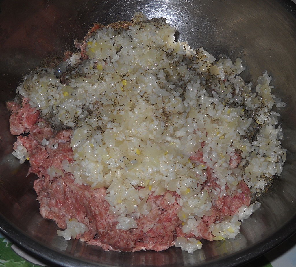 Sarmale in foi de varza murata cu afumatura – reteta traditionala si delicioasa