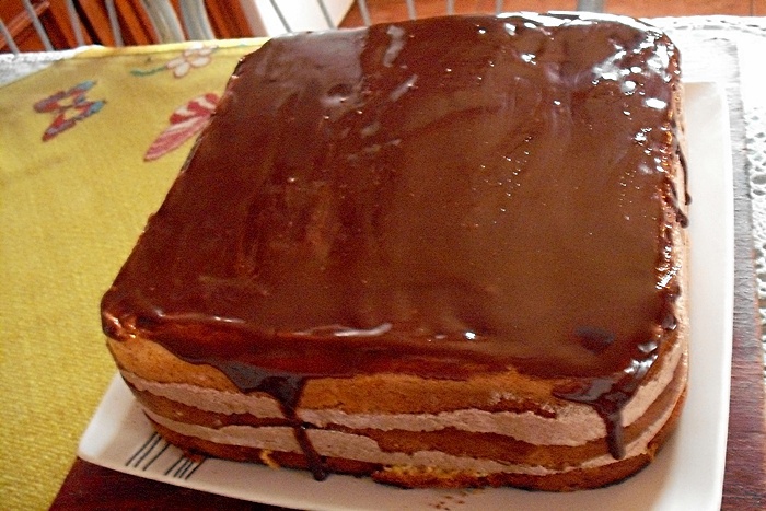 Tort cu sarlota si ciocolata