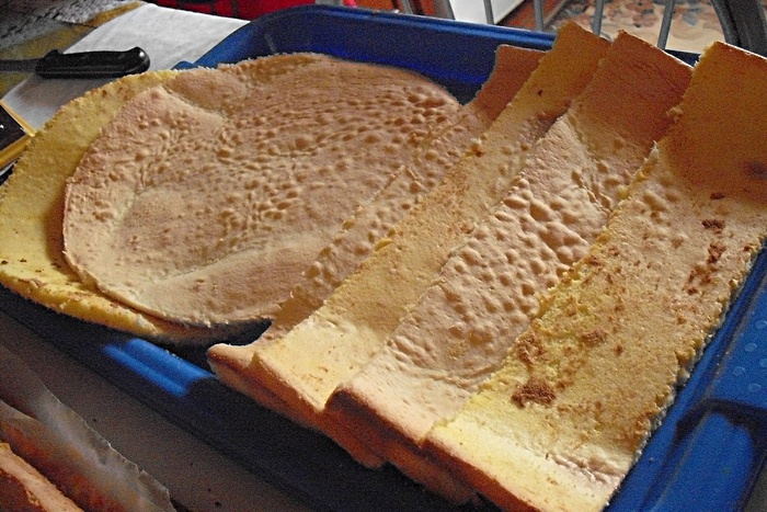 Tort cu pere caramelizate