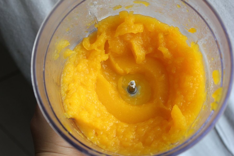 Prajitura cu branza, dovleac, nuca si cafea