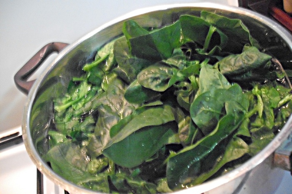 Ciuperci umplute cu spanac