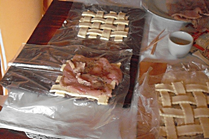 Rulouri de pui in foietaj