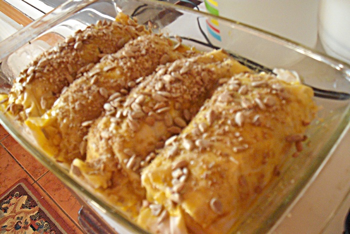 Rulouri de pui impachetate in foi