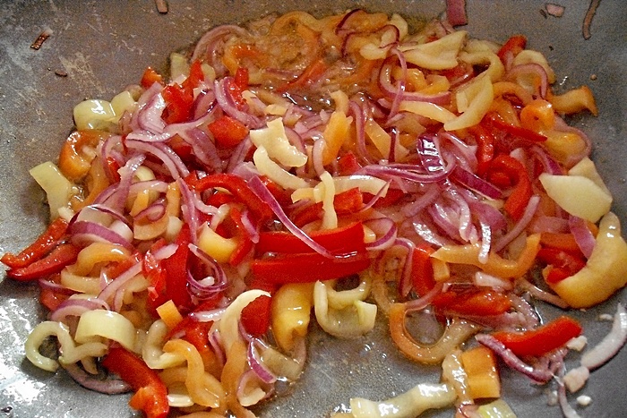 Piept de pui cu susan si taitei de orez