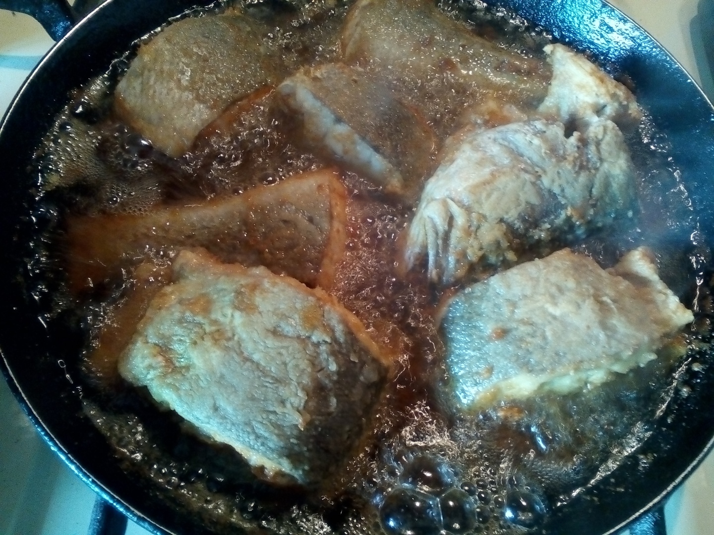 Peste tilapia prajit cu lamaie si cumin