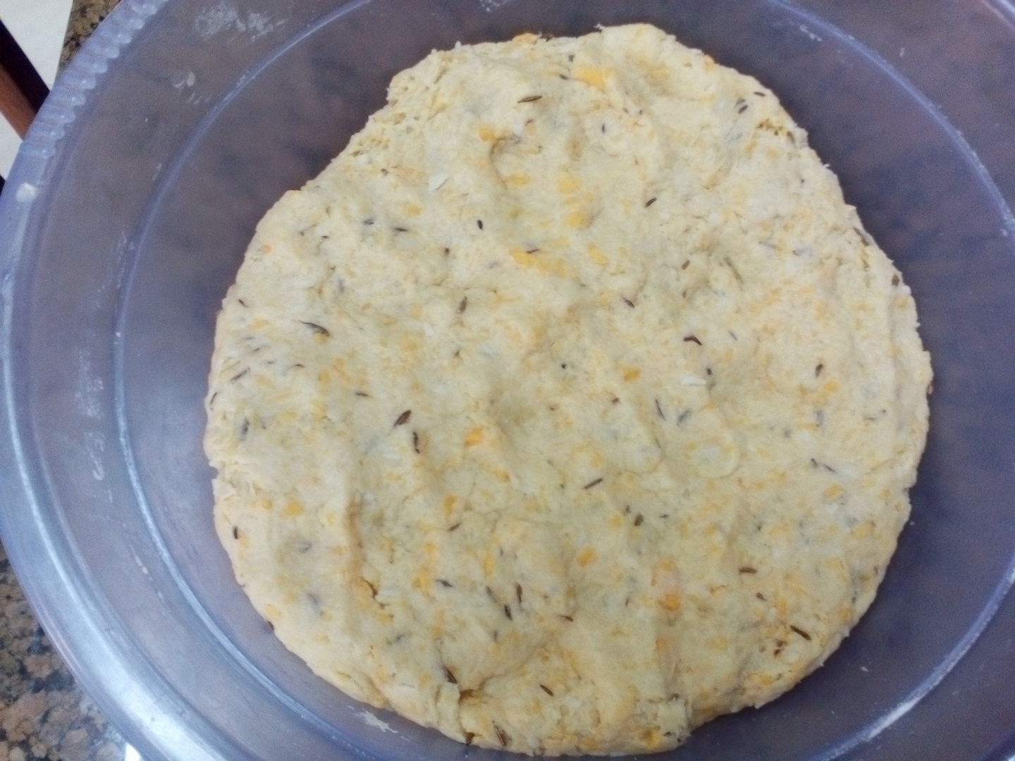 Saratele cu cascaval, branza cheddar si chimen. Reteta delicioasa si usor de facut