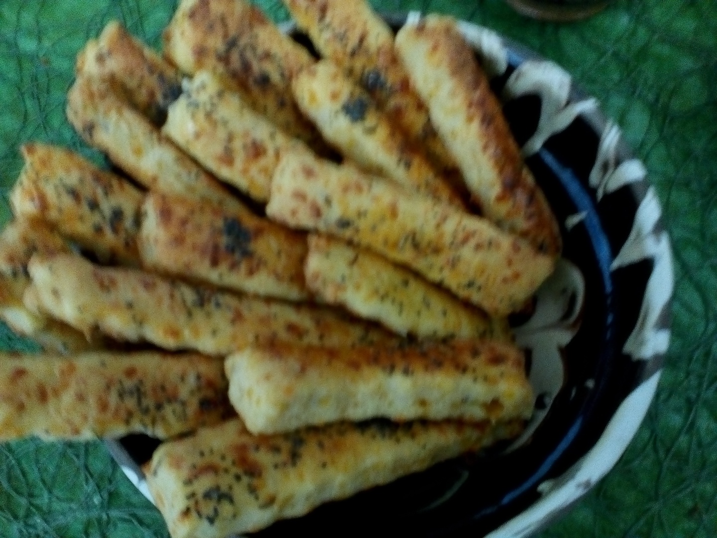 Saratele cu cascaval, branza cheddar si chimen. Reteta delicioasa si usor de facut