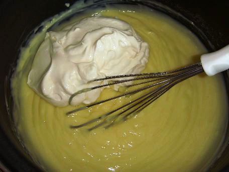 Tort cu crema de afine