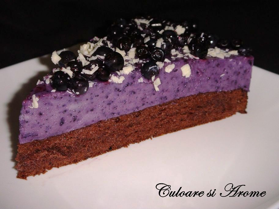 Tort cu crema de afine