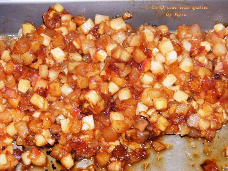 Mille-feuille cu mere caramelizate